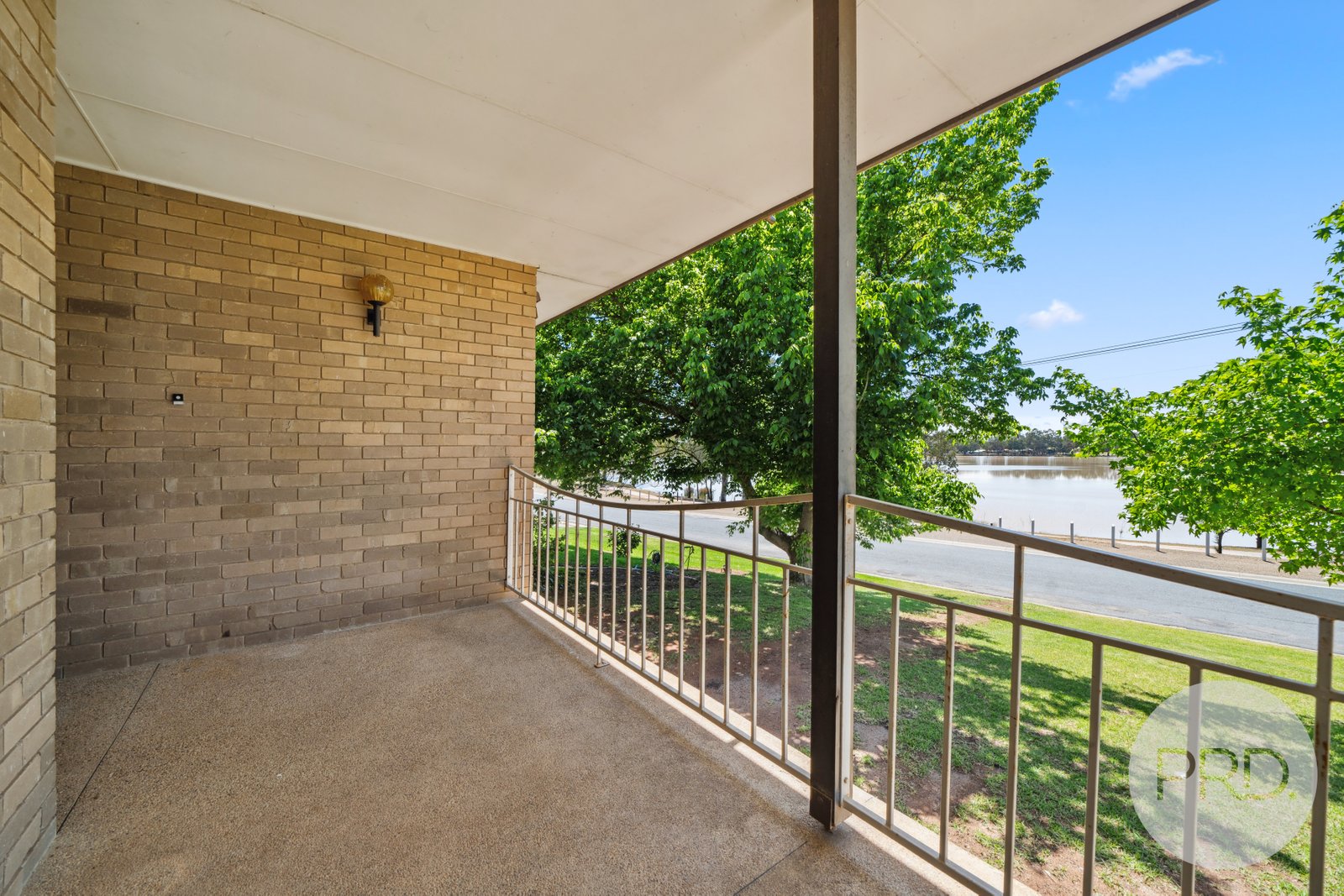 19 Lakeside Drive LAKE ALBERT 3