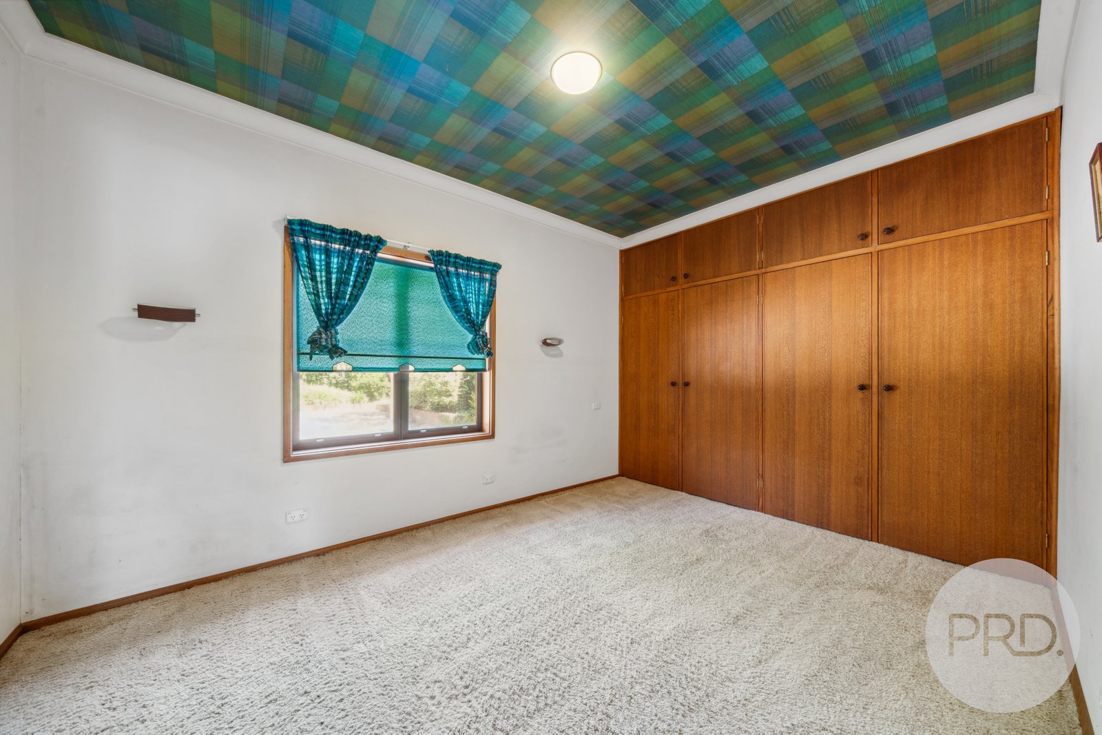 19 Lakeside Drive LAKE ALBERT 9