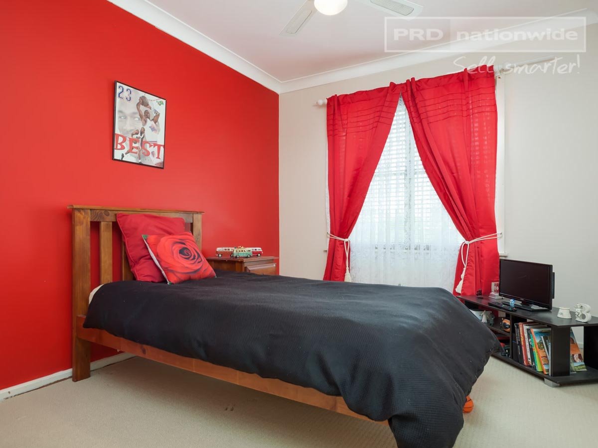 19 Lambie Street TUMUT 5