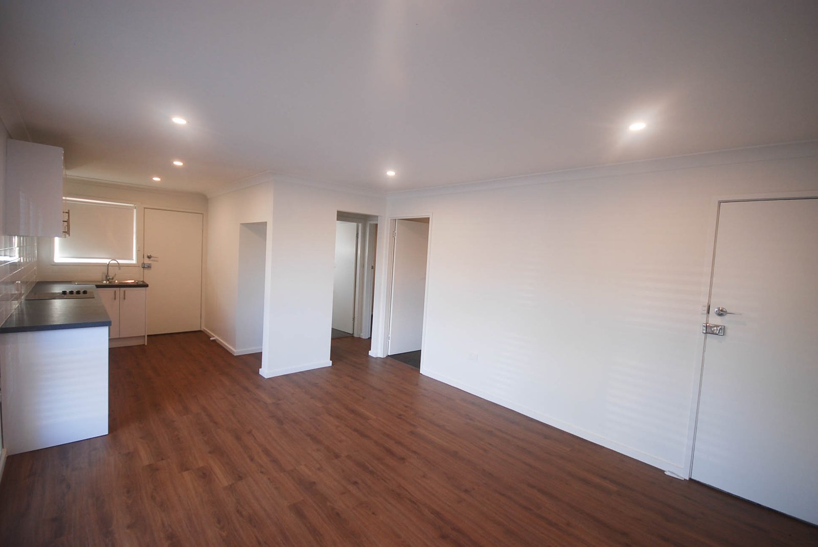 1/9 Lampe Avenue WAGGA WAGGA 4