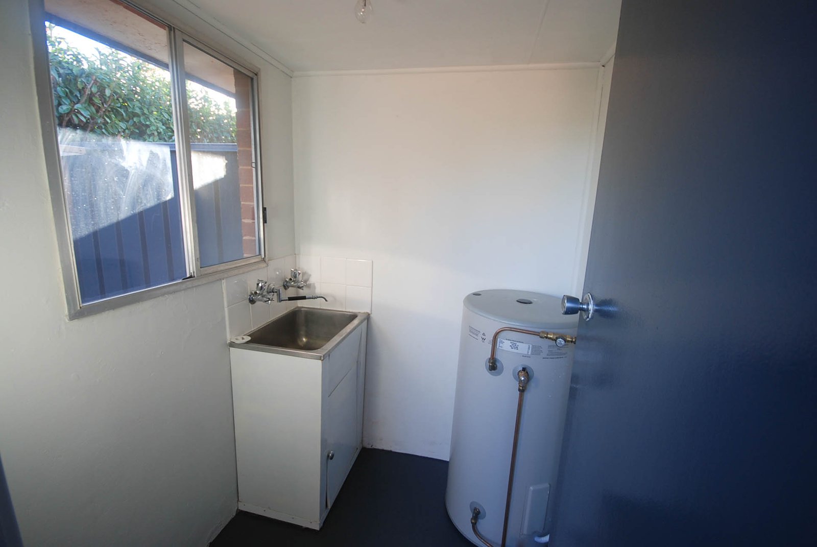 1/9 Lampe Avenue WAGGA WAGGA 5