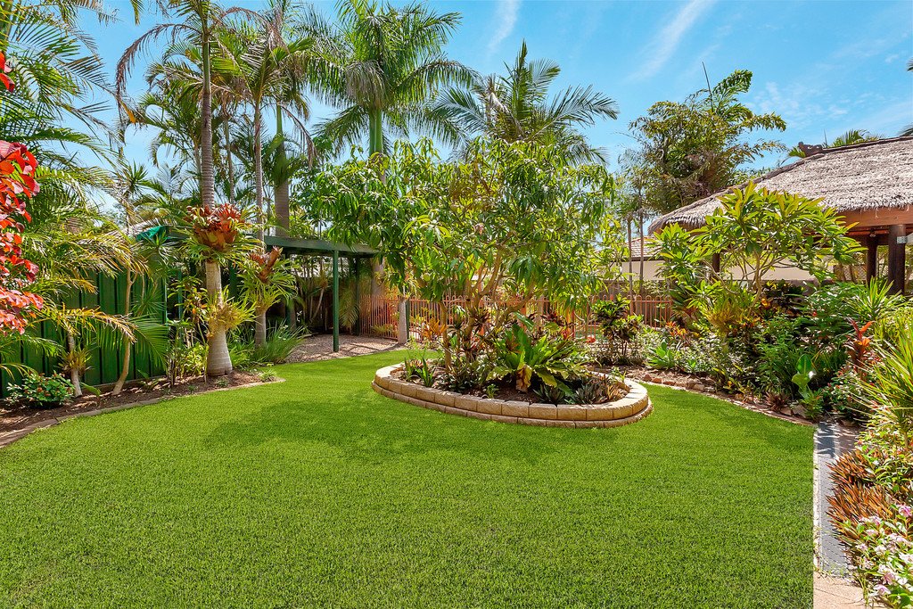 19 Lanai Drive BURLEIGH WATERS 21