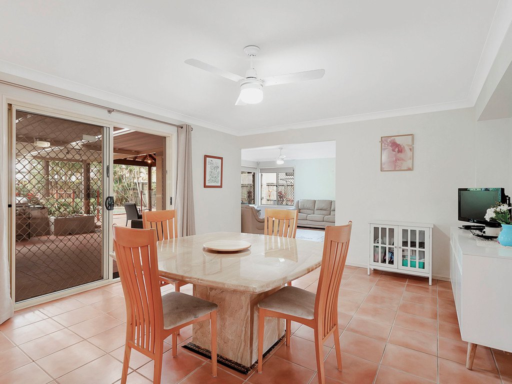 19 Lanai Drive BURLEIGH WATERS 5
