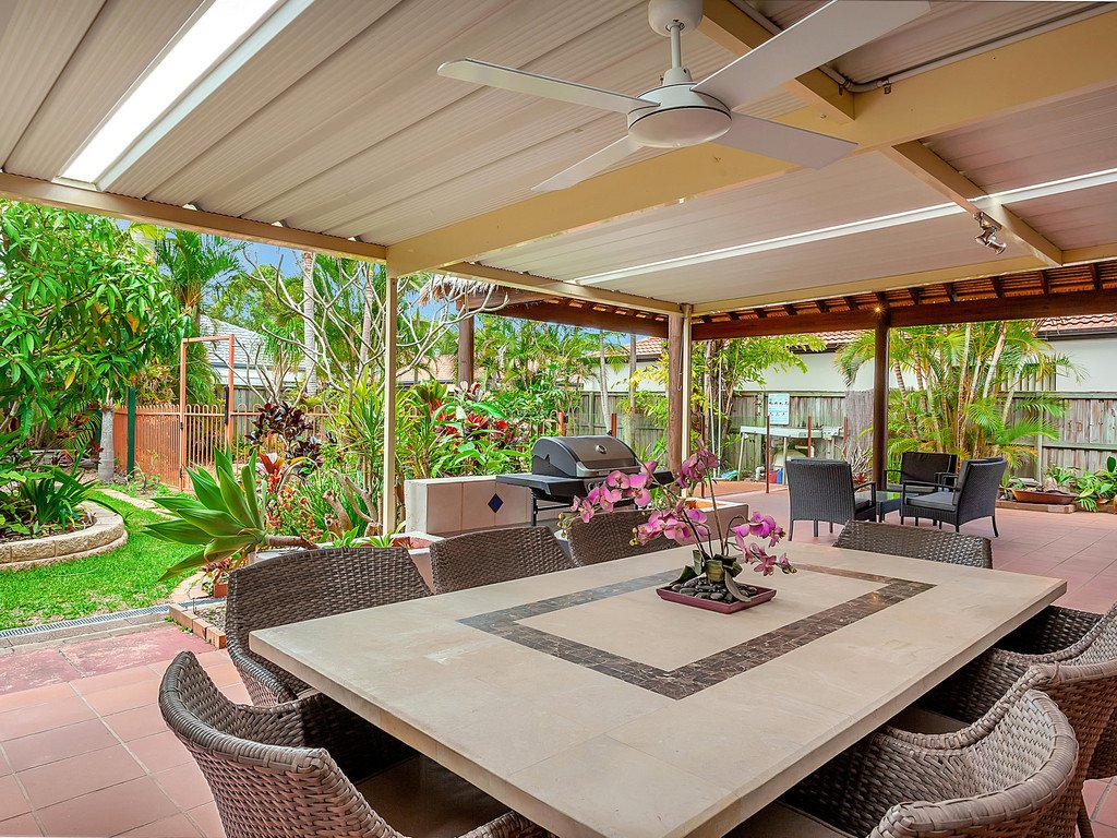 19 Lanai Drive BURLEIGH WATERS 17