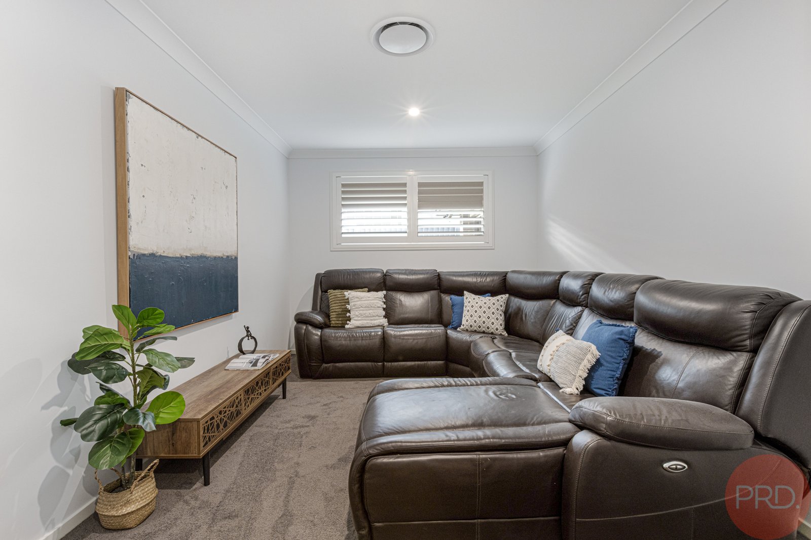 19 Lancaster Street THORNTON 9