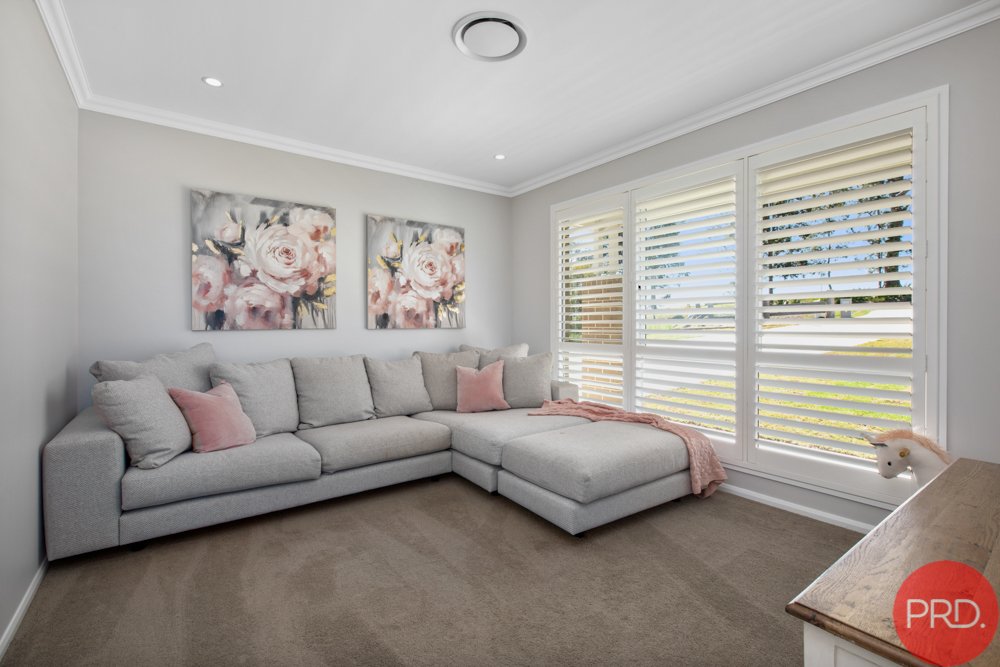 19 Lang Drive BOLWARRA HEIGHTS 4