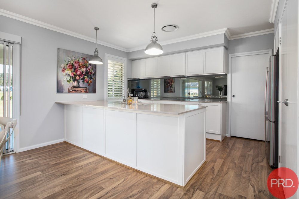 19 Lang Drive BOLWARRA HEIGHTS 8