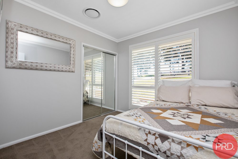 19 Lang Drive BOLWARRA HEIGHTS 18