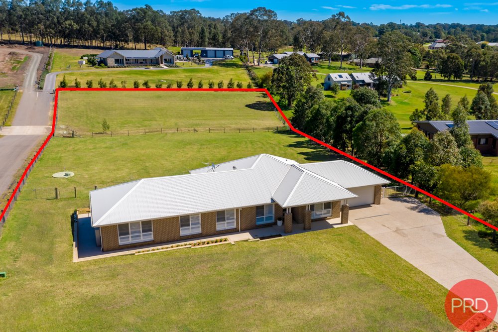 19 Lang Drive BOLWARRA HEIGHTS 24