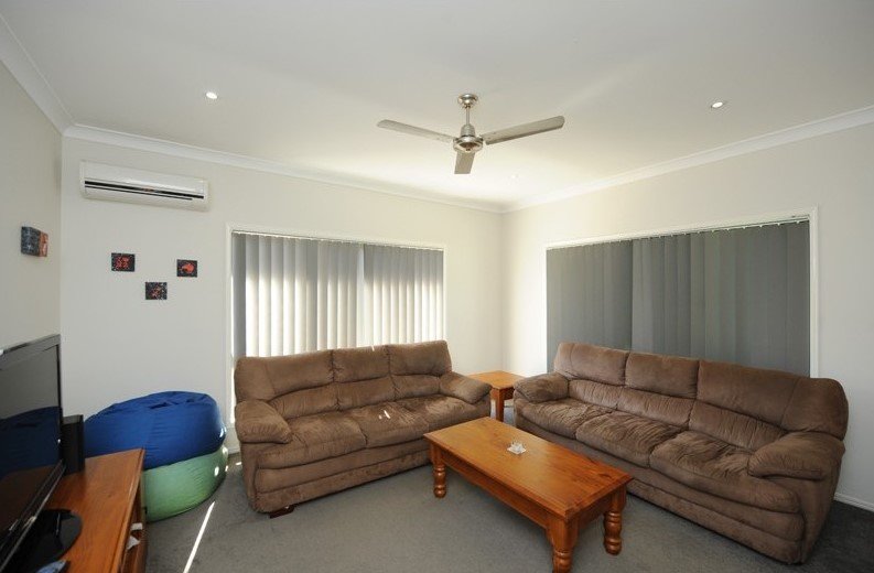 19 Larcom Rise WEST GLADSTONE 5
