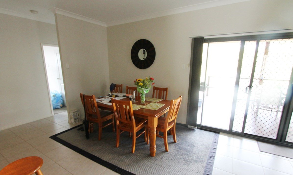 19 Larcom Rise WEST GLADSTONE 9
