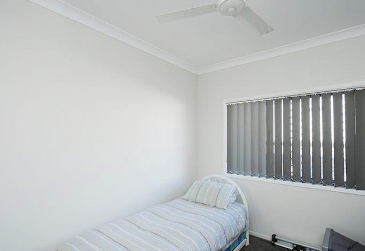 19 Larcom Rise WEST GLADSTONE 12