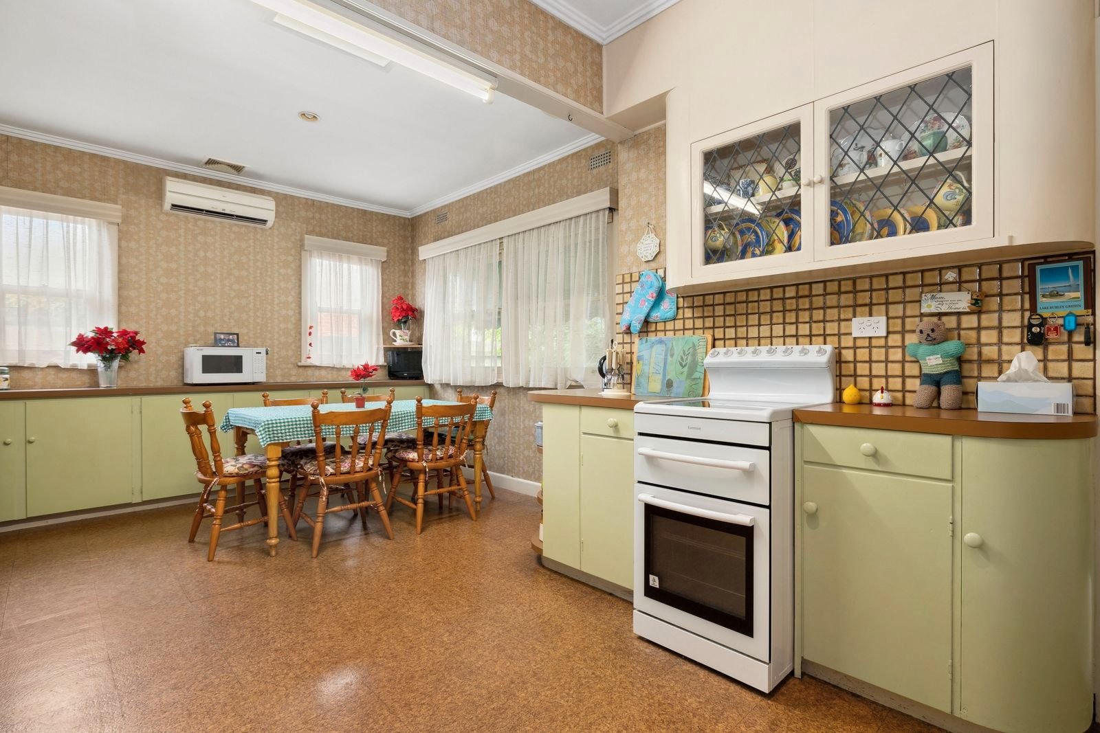 Gallery: 19 Laura Street