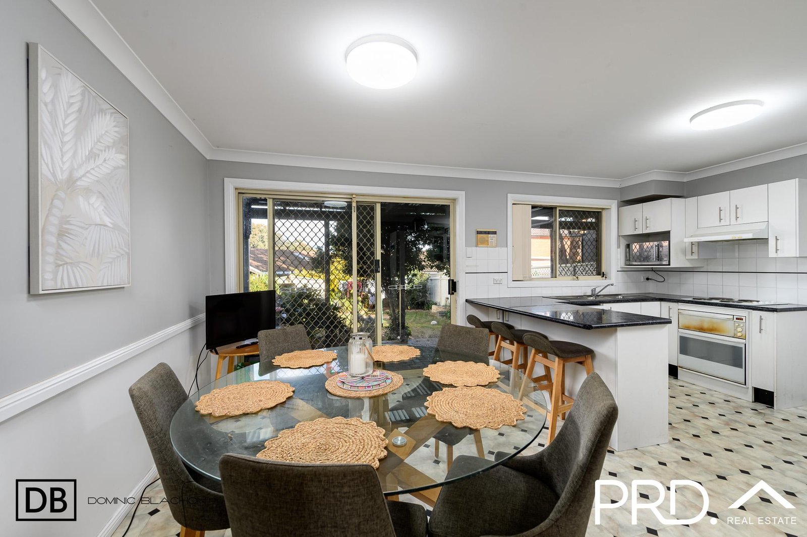 1/9 Lawler Street PANANIA 3