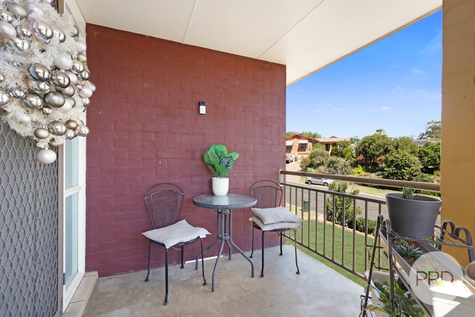 19 Lemon Gums Drive TAMWORTH 3