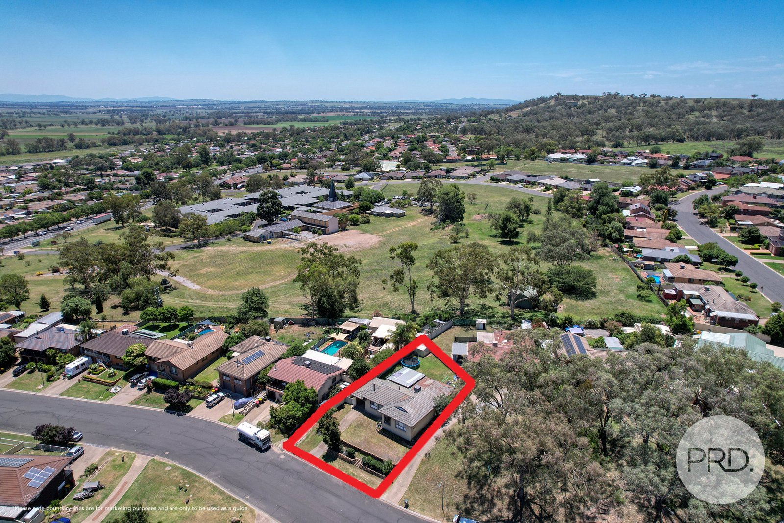 19 Lemon Gums Drive TAMWORTH 24