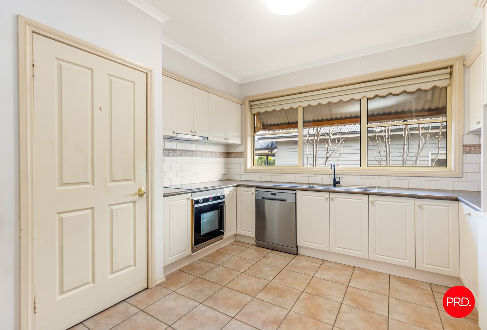 19 Ligar Street KENNINGTON 10