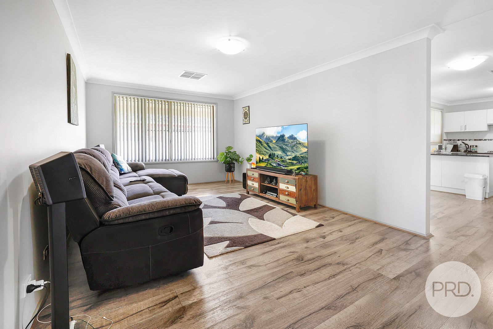 19 Lindsay Road TAMWORTH 3