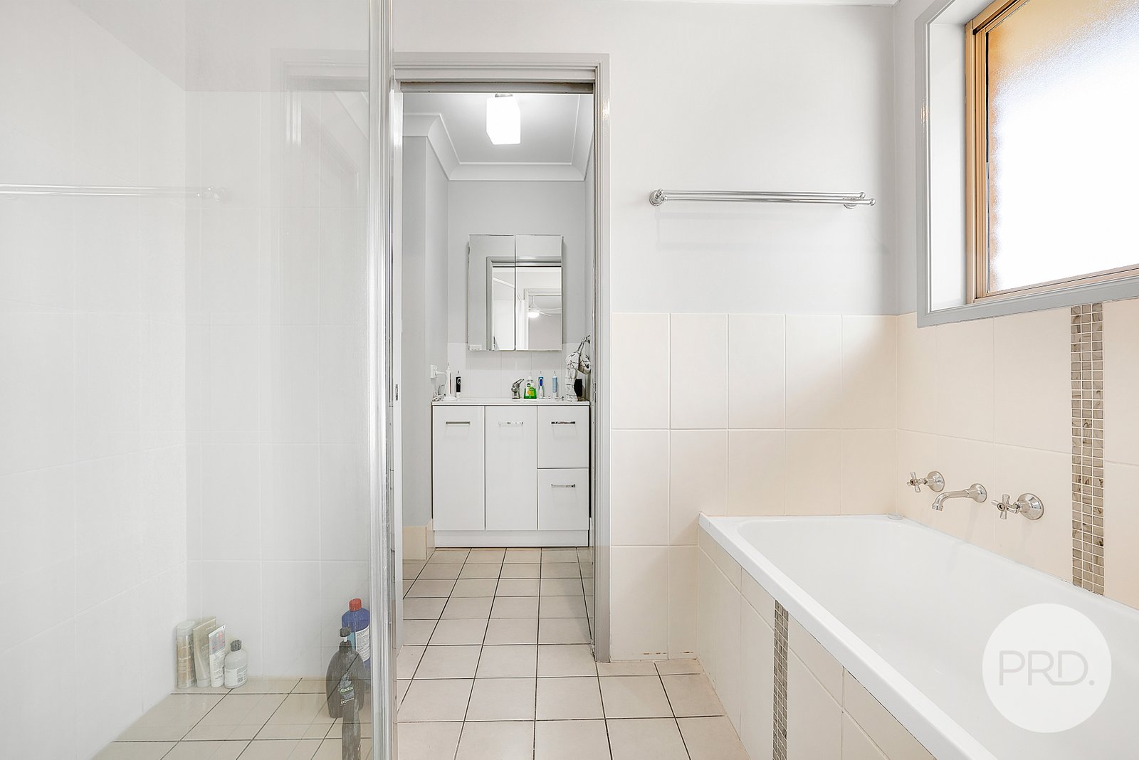 19 Lindsay Road TAMWORTH 12