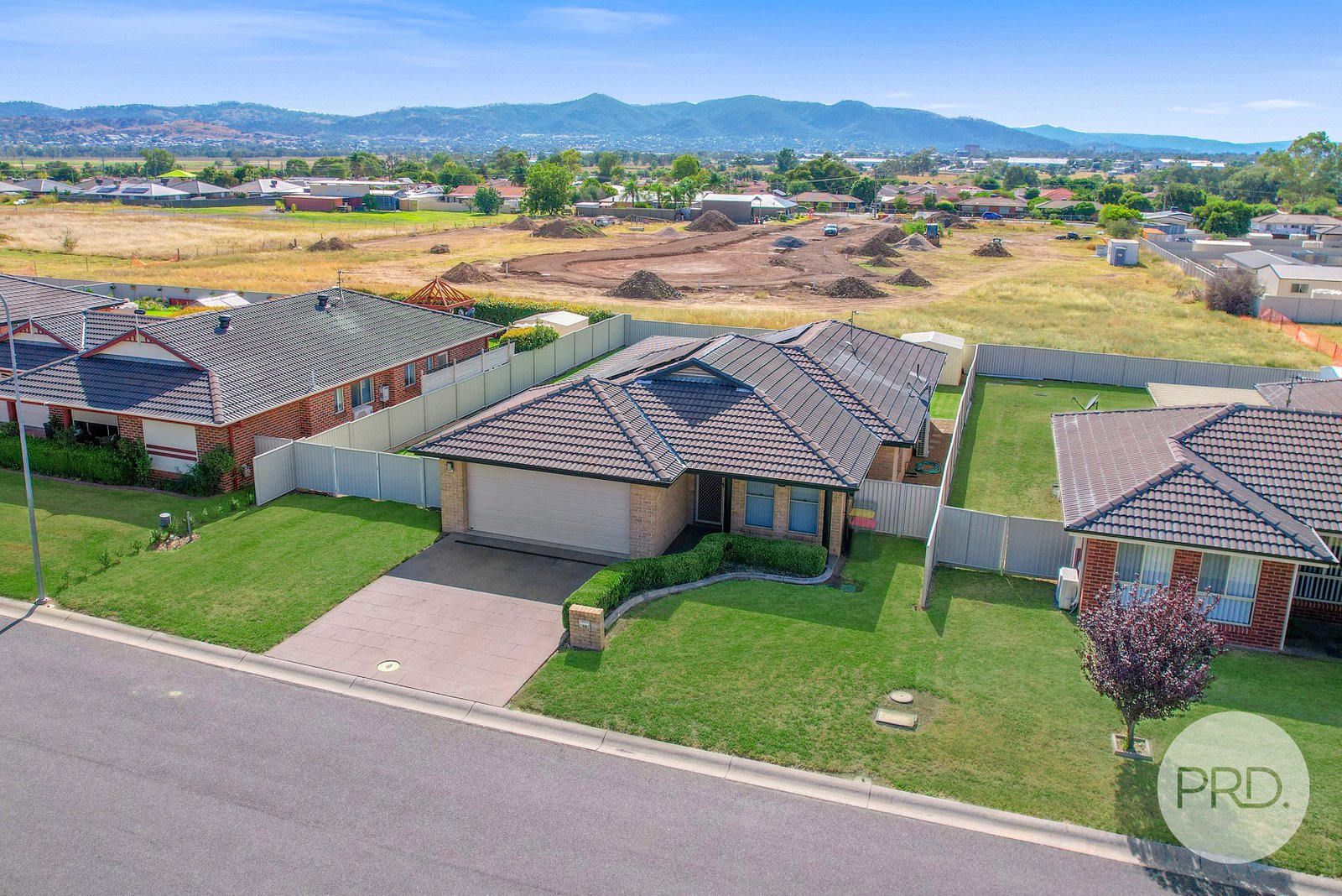 19 Lindsay Road TAMWORTH 19