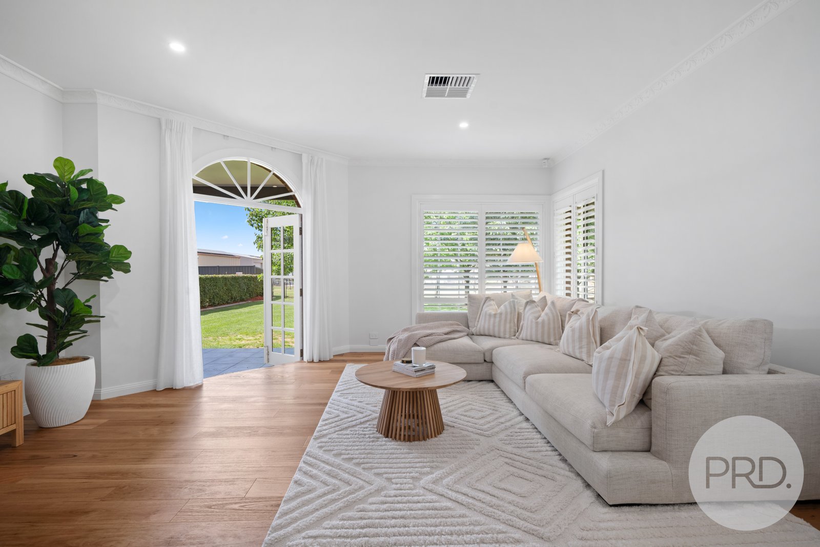 19 Lloyd Road SPRINGVALE 12