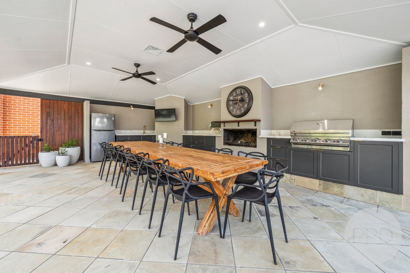 19 Lloyd Road SPRINGVALE 31