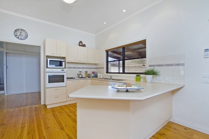 19 Lobb Street BENDIGO 4