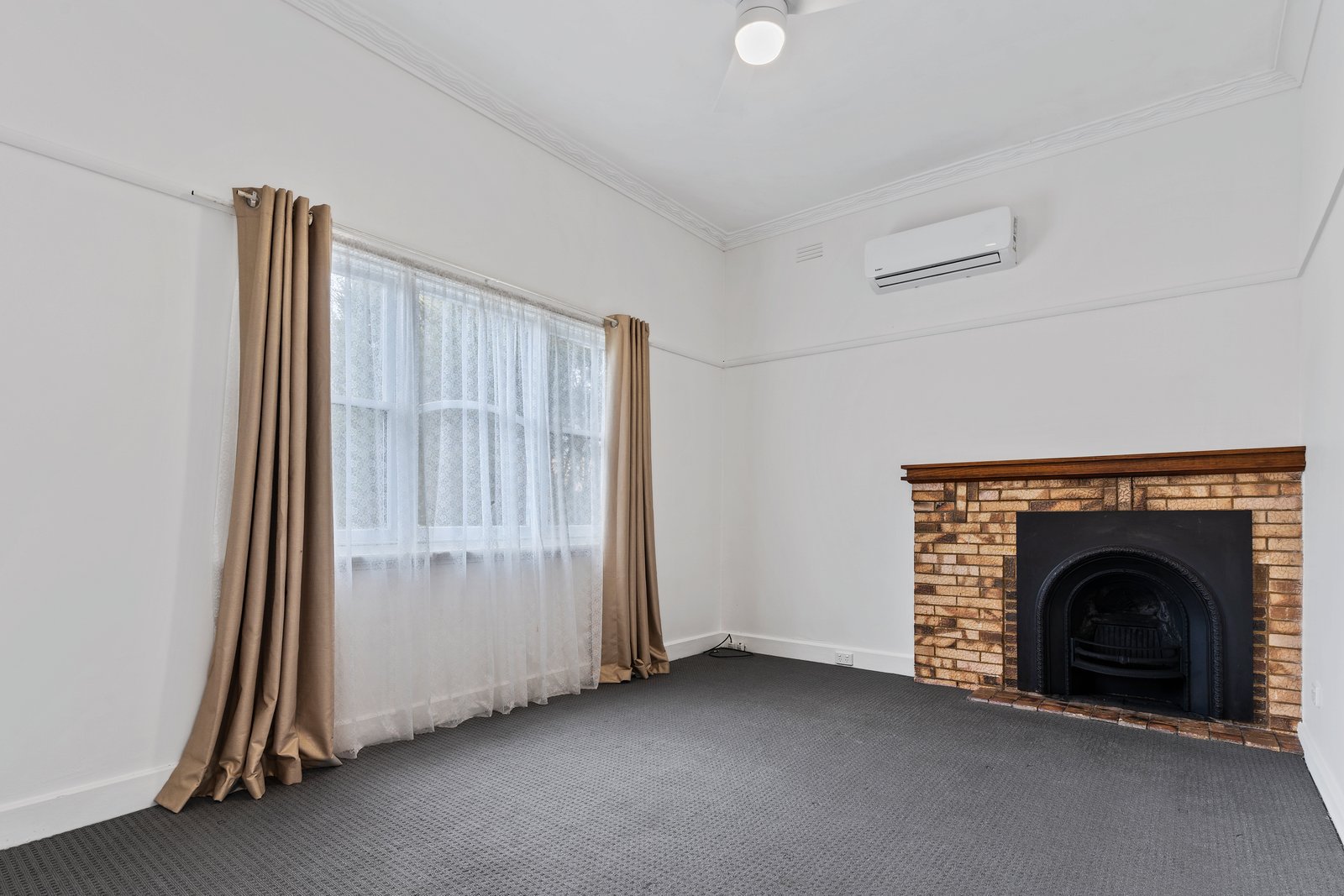 19 Lowe Street KANGAROO FLAT 5