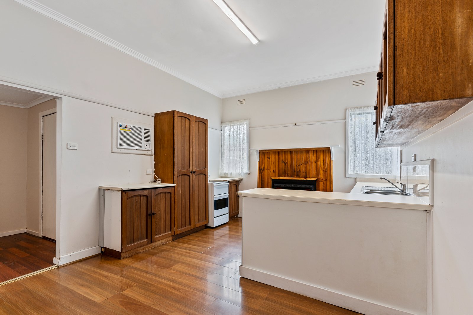 19 Lowe Street KANGAROO FLAT 3