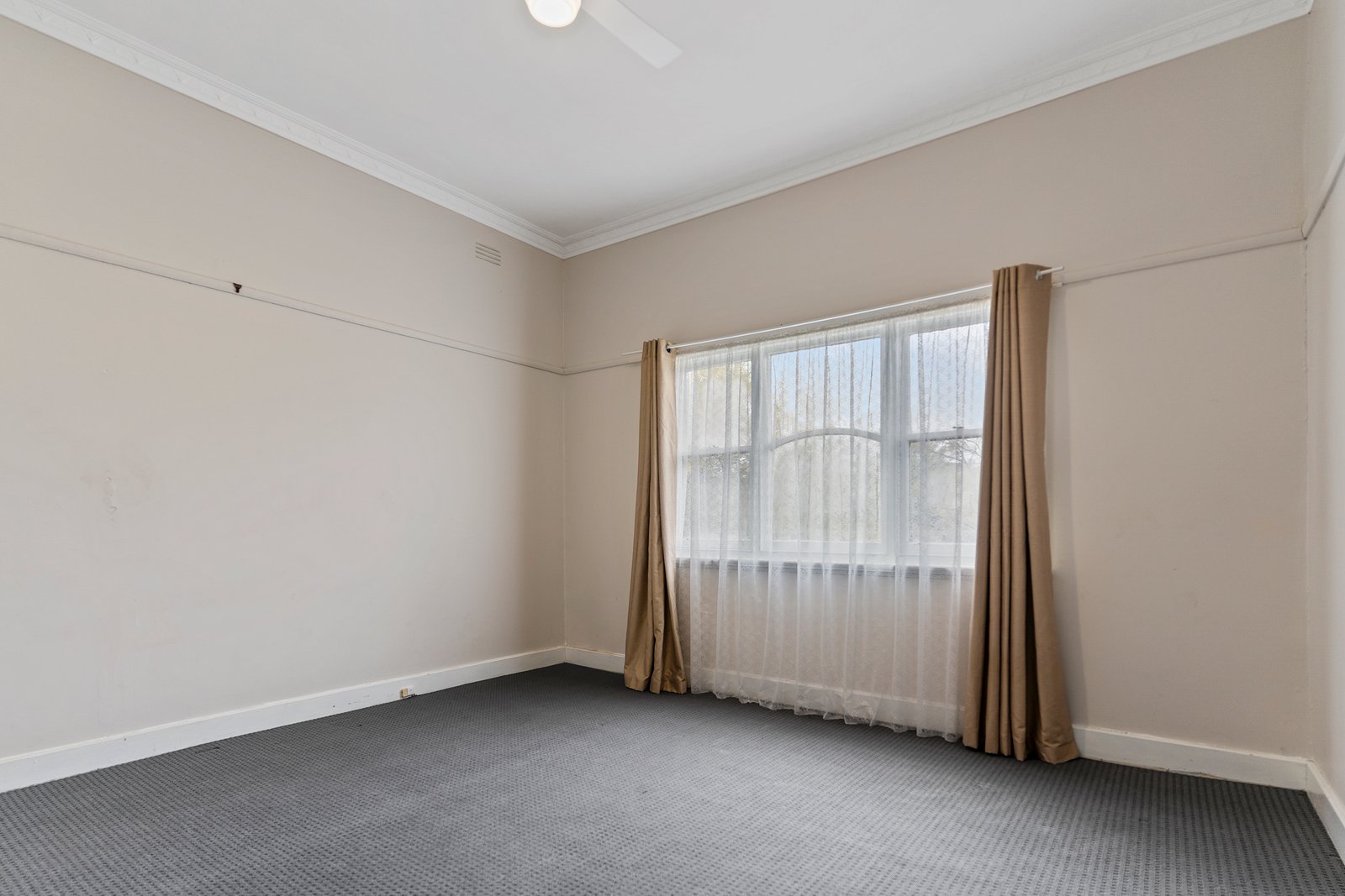 19 Lowe Street KANGAROO FLAT 6