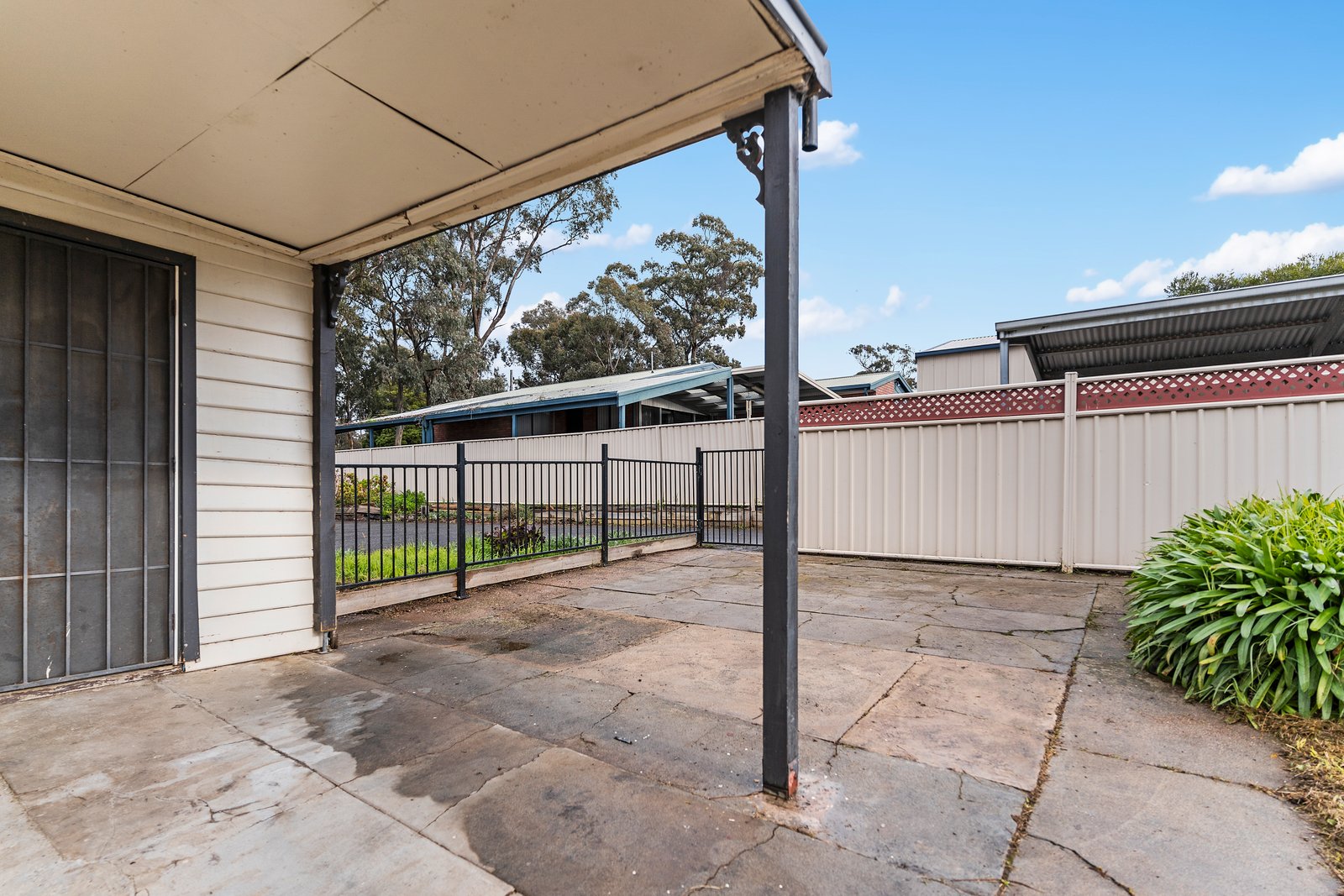 19 Lowe Street KANGAROO FLAT 11