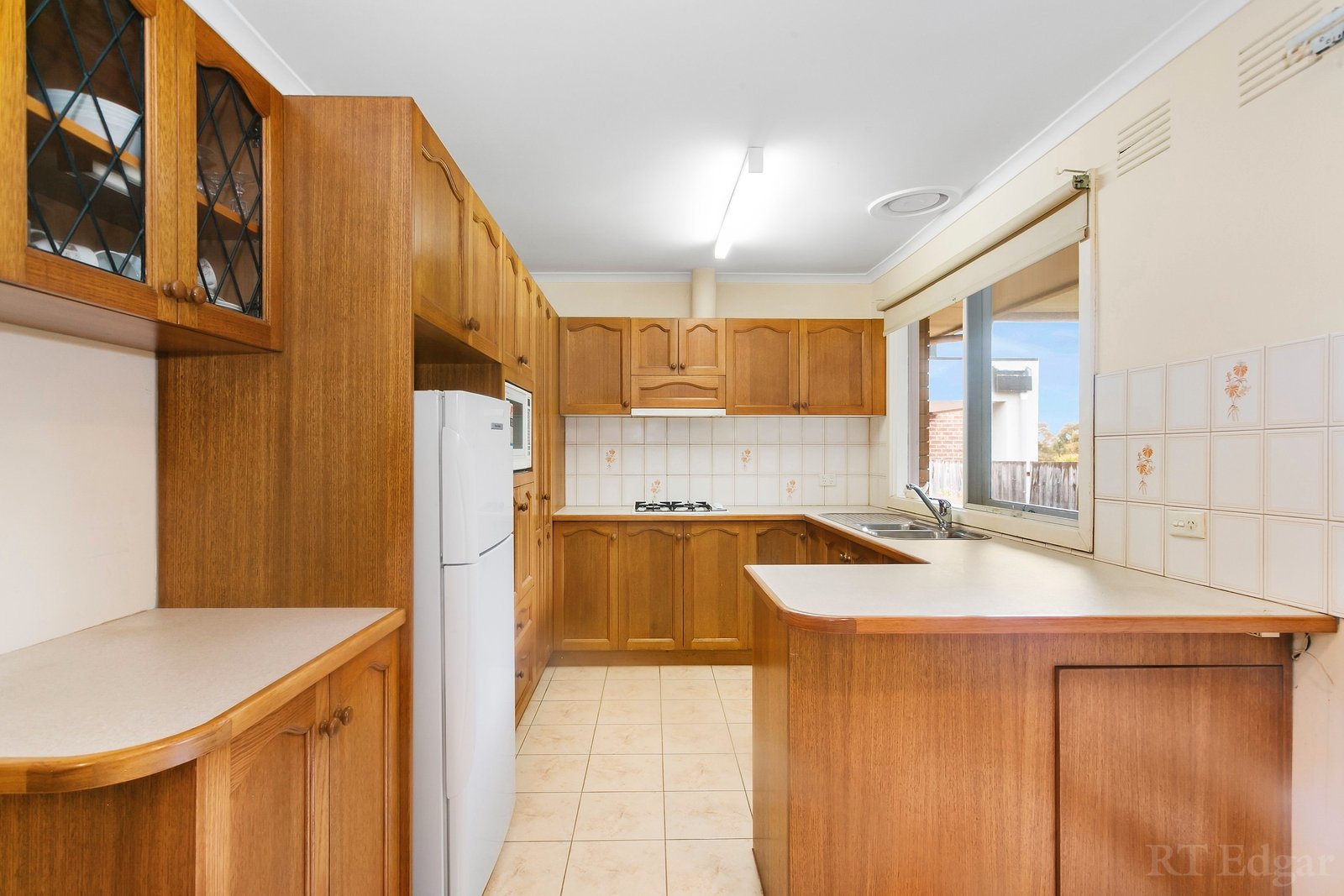 Real Estate and Property in 19 Loxley Court, Doncaster East, VIC