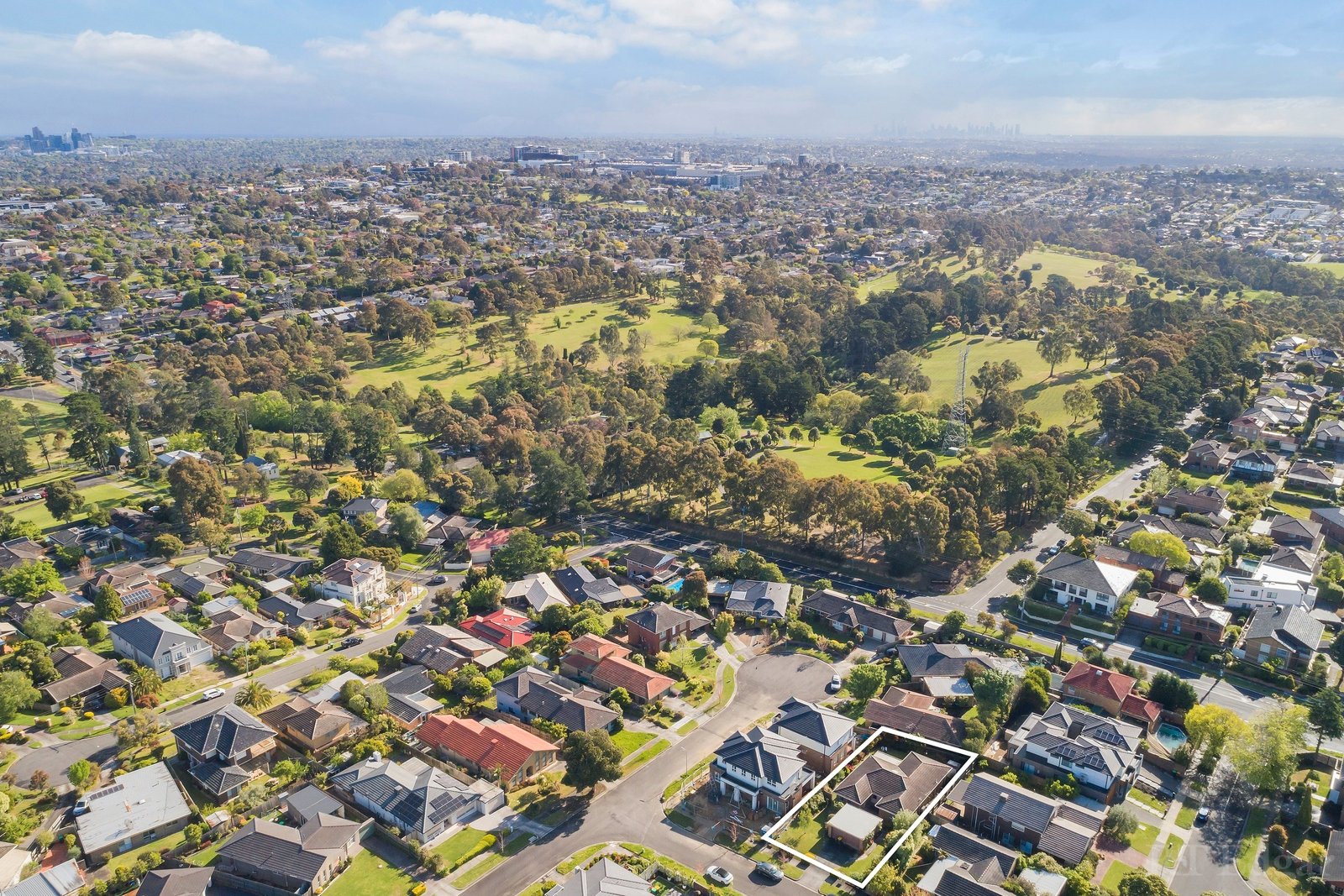 Real Estate and Property in 19 Loxley Court, Doncaster East, VIC