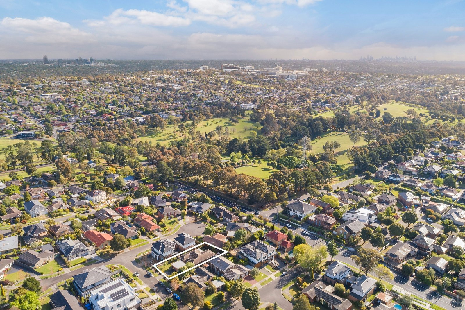 Real Estate and Property in 19 Loxley Court, Doncaster East, VIC