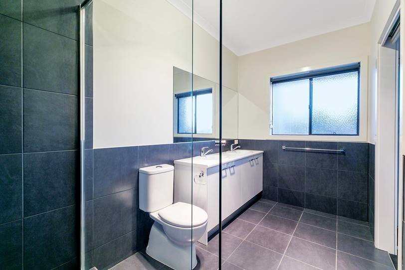Gallery: 19 Lucia Crescent