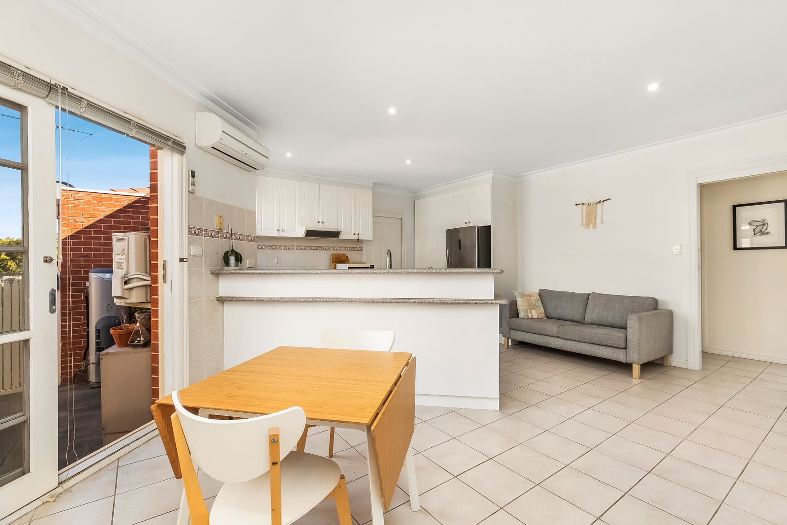 Real Estate and Property in 1/9 MacGowan Avenue, Glen Huntly, VIC