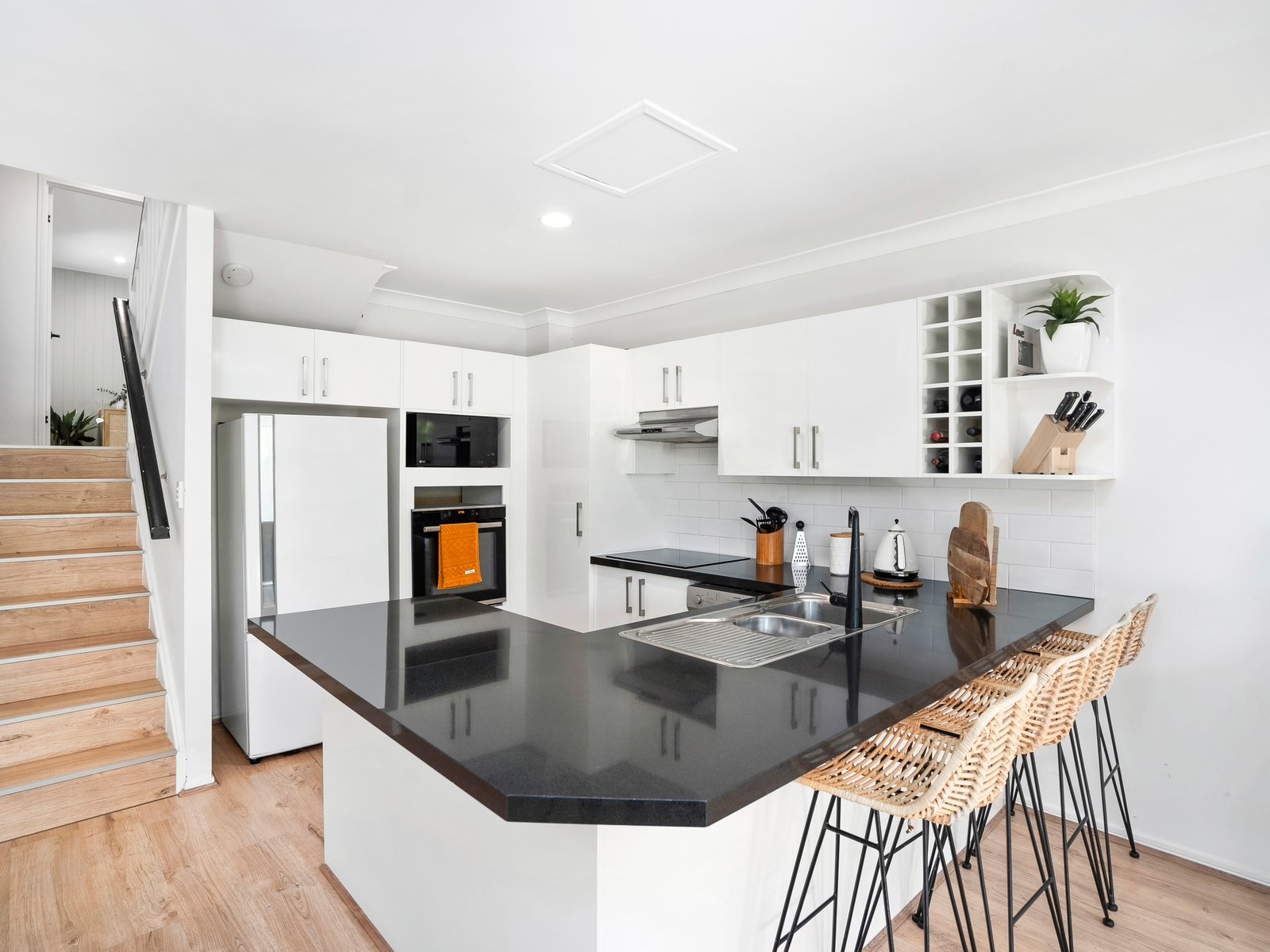 1/9 Maranta Street ELANORA 3