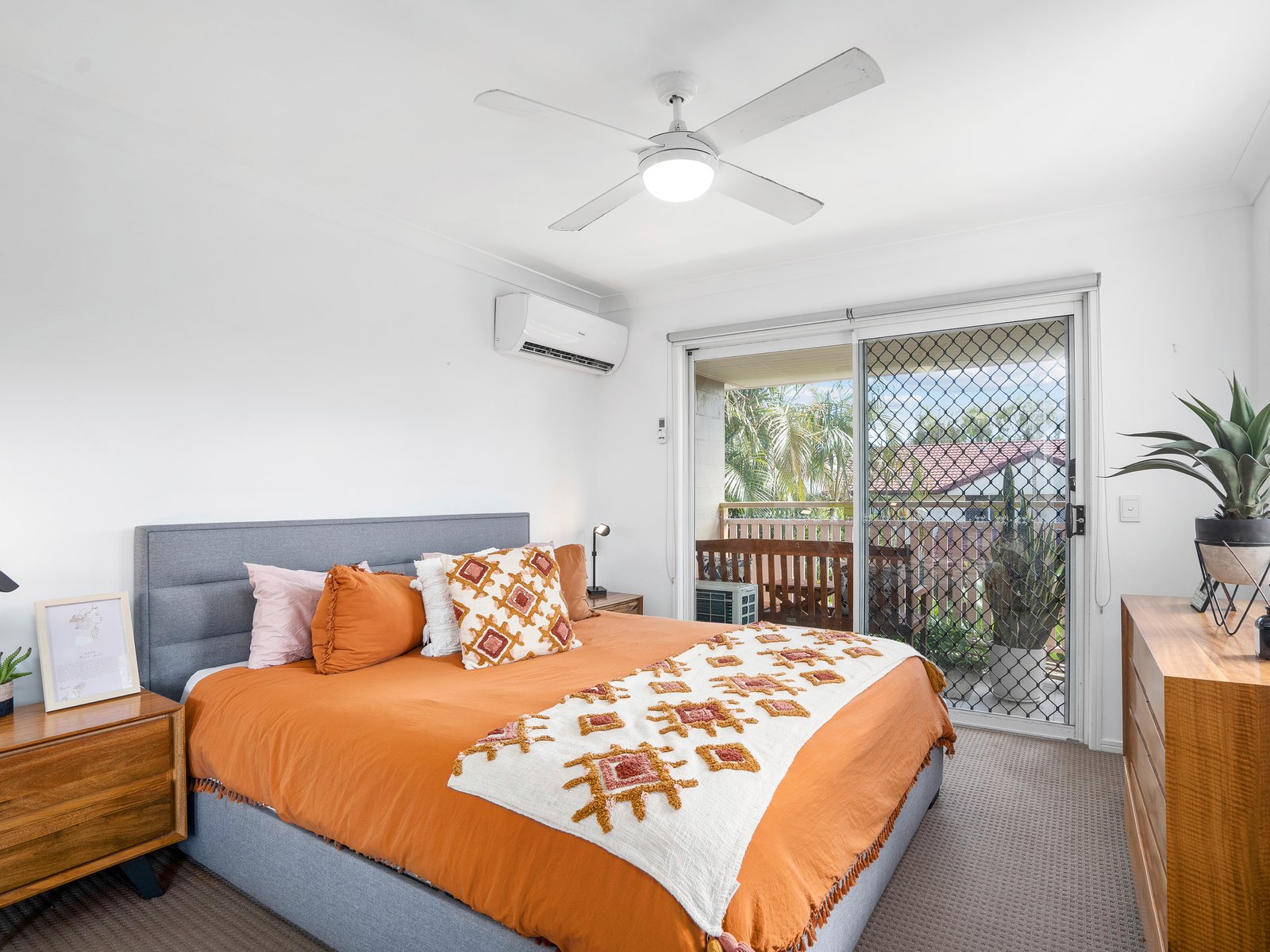 1/9 Maranta Street ELANORA 7