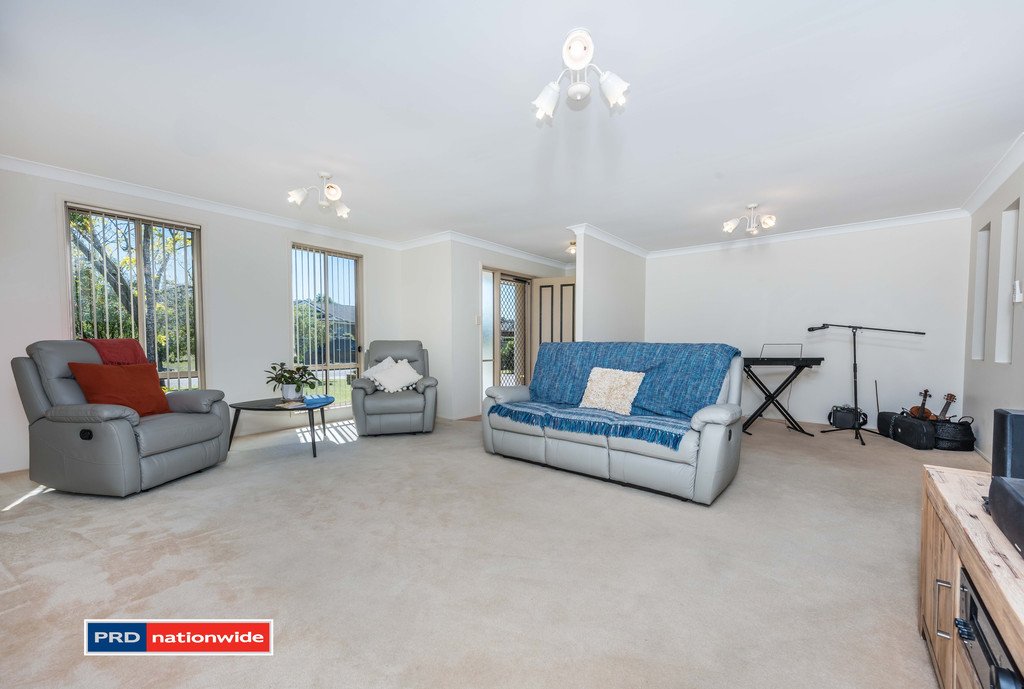 19 Mariner Crescent SALAMANDER BAY 4