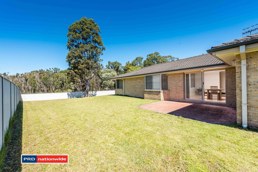 19 Mariner Crescent SALAMANDER BAY 18