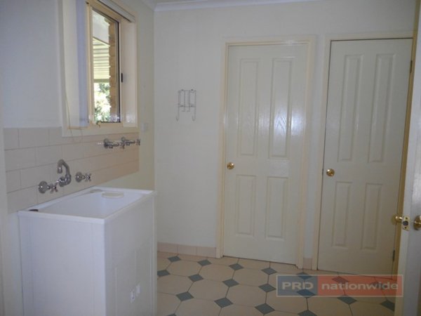 19 Martin Place TUMUT 17