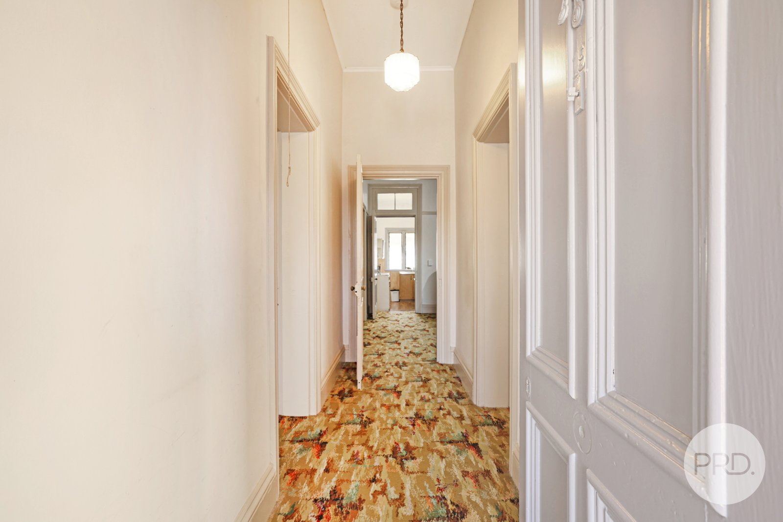 19 Mathews Street TAMWORTH 4