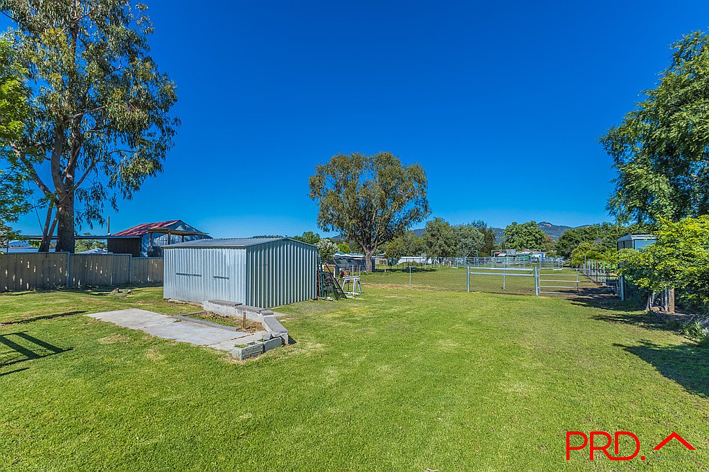 19 Maunder Street TAMWORTH 9