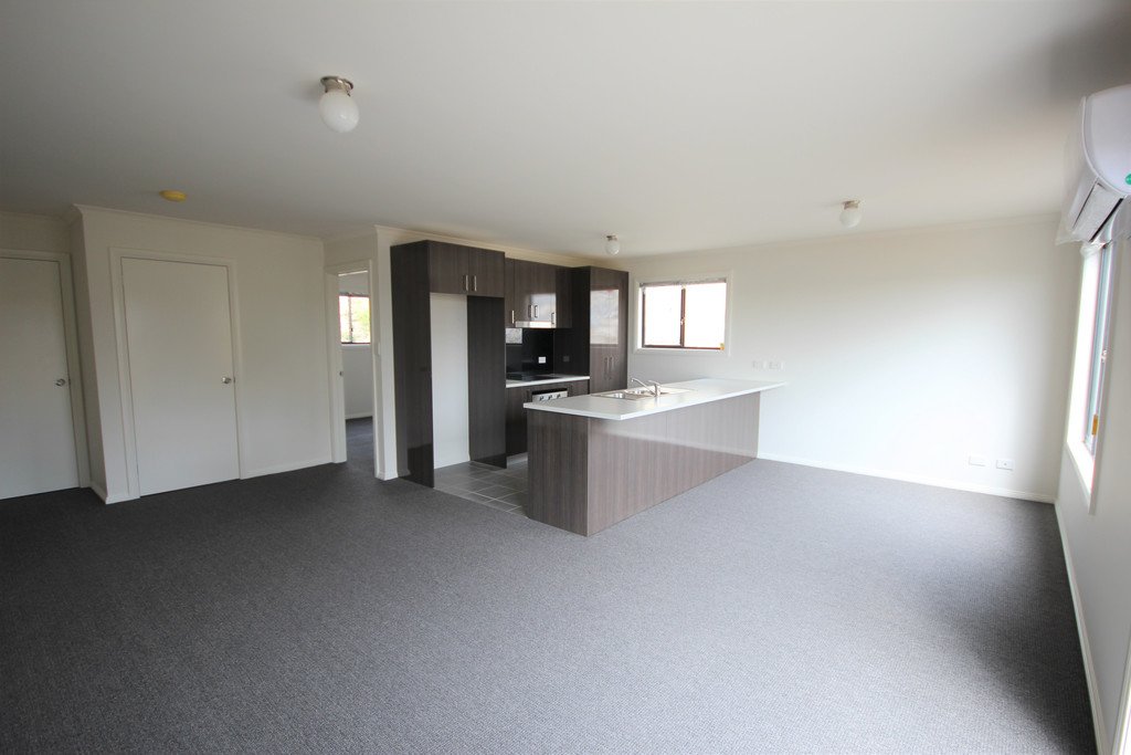 19 McGill Rise CLAREMONT 3