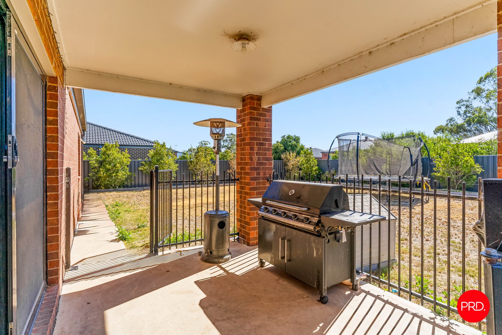 19 Merrion St  MARONG 8