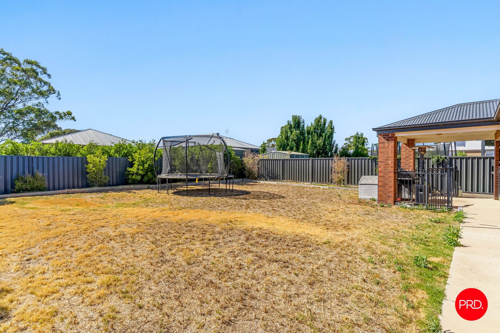 19 Merrion St  MARONG 9