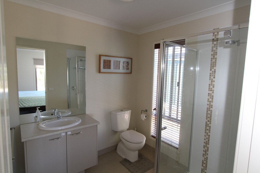 19 Middlin Street BROWN HILL 3