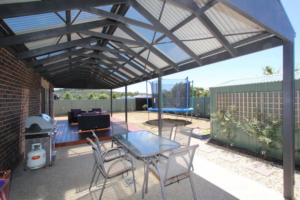 19 Middlin Street BROWN HILL 15