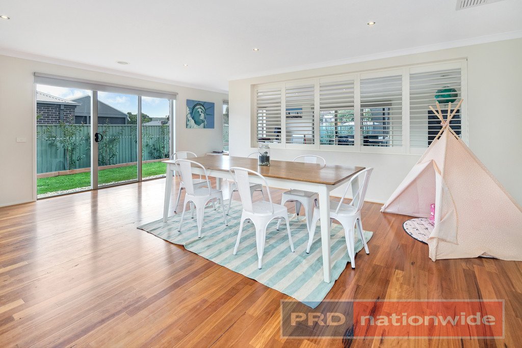 19 Middlin Street BROWN HILL 4