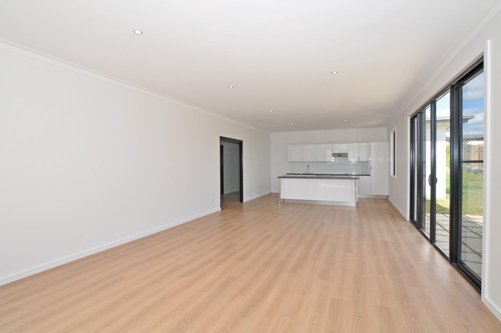 19 Mileham Circuit RUTHERFORD 7